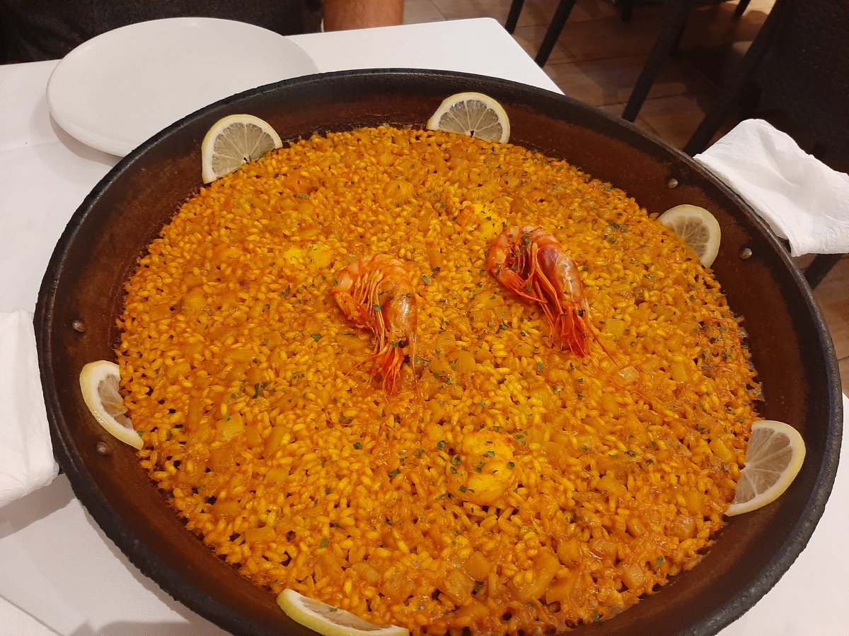 Must try foods and restaurants in Valencia, Spain